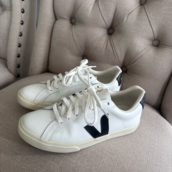 Veja Shoes - Veja Campo Sneakers
